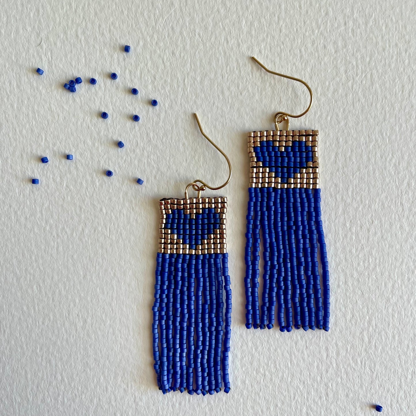 Heart Design Square Stitch Fringe Earring Pattern - FREE instant download