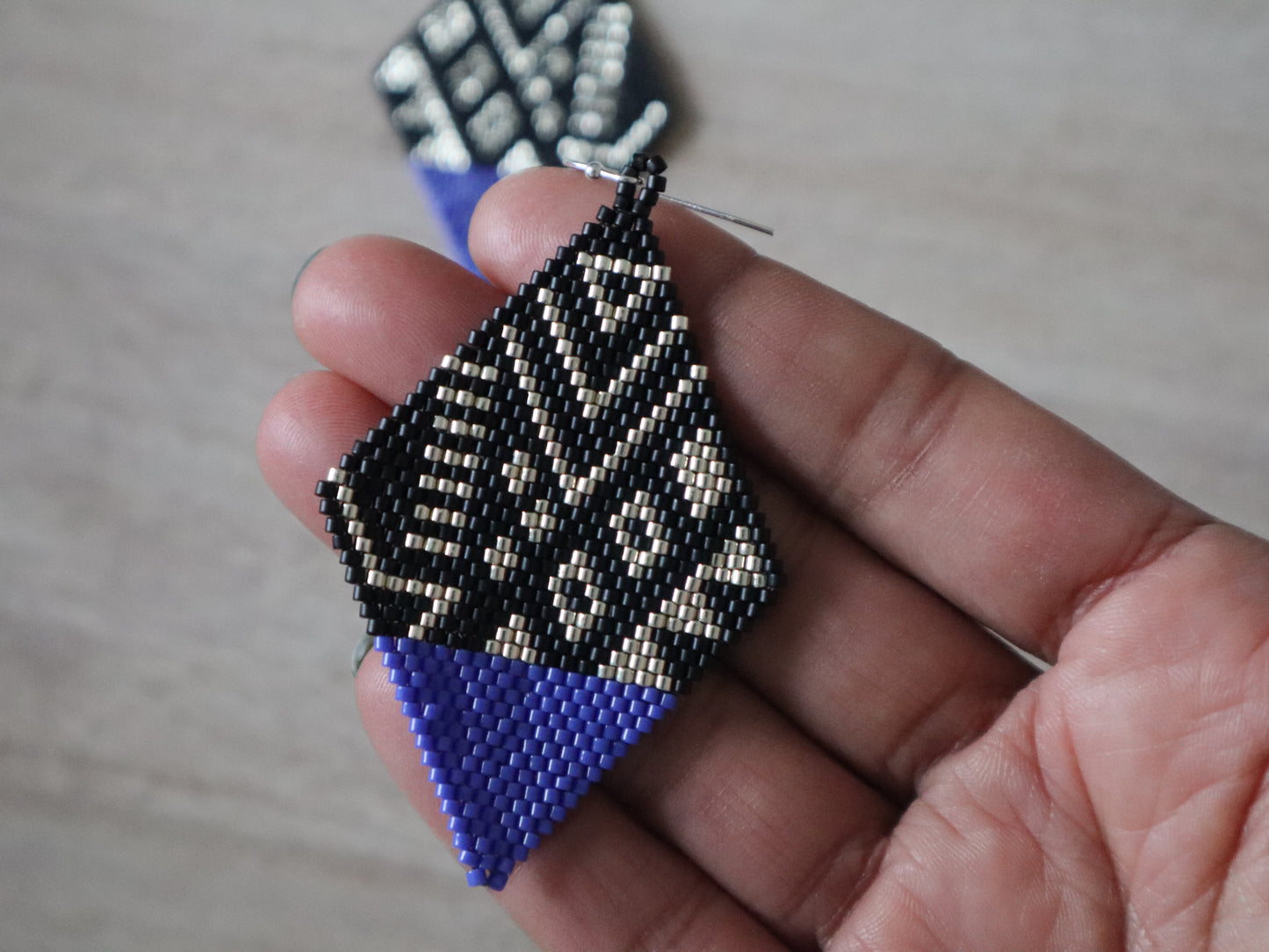 Black & Silver Diamond Seed Bead Earring Pattern - Digital Download
