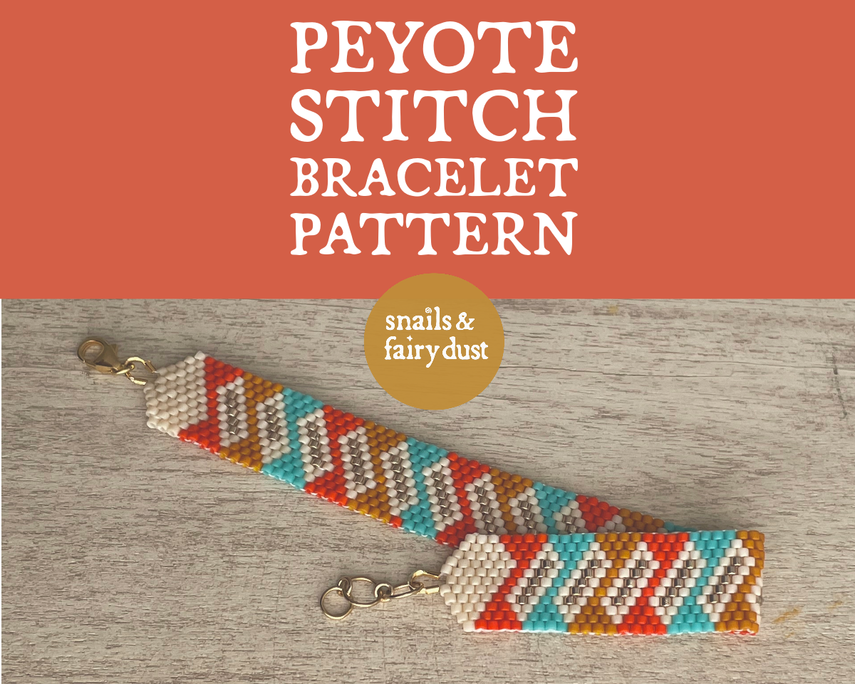 Odd count Peyote pattern bracelet Peacock Tail - Crealandia