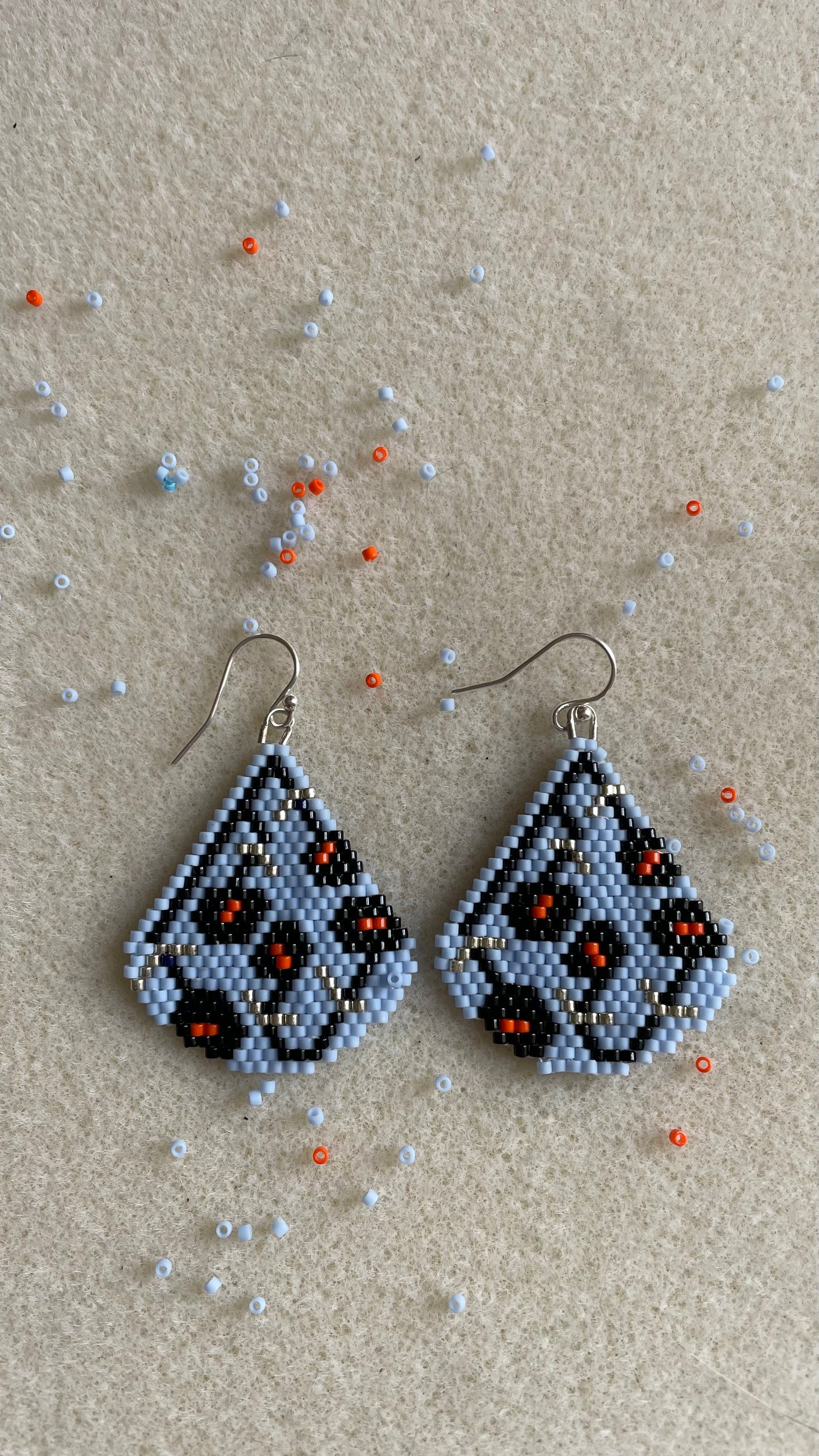 Night Poppies Beaded Earring Pattern PDF