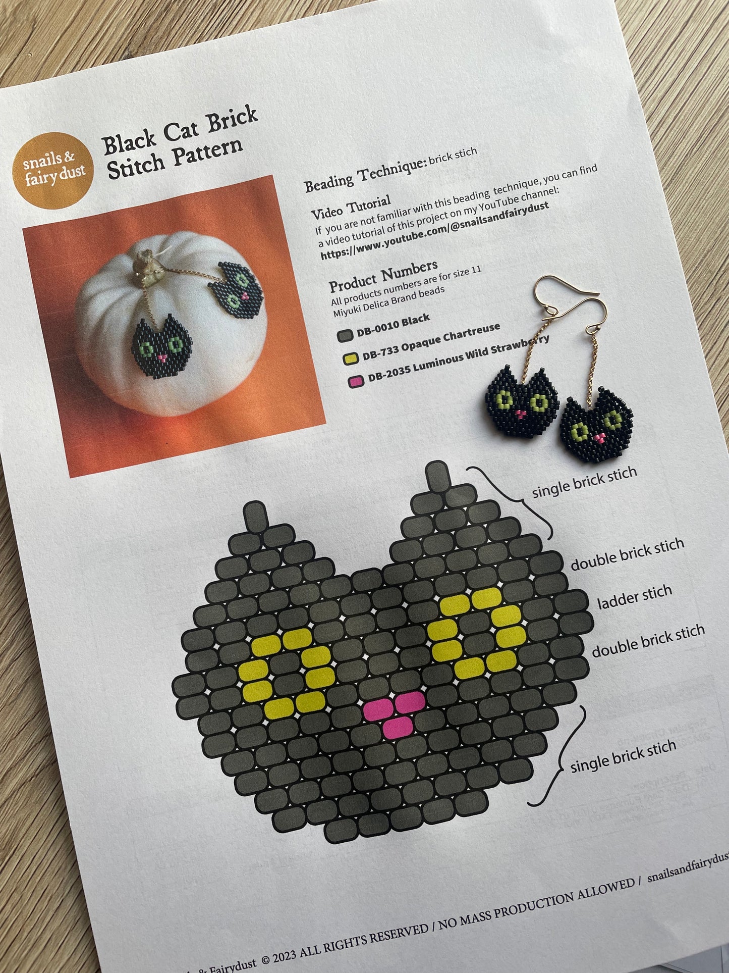 Black Cat Brick Stitch Pattern - FREE instant download