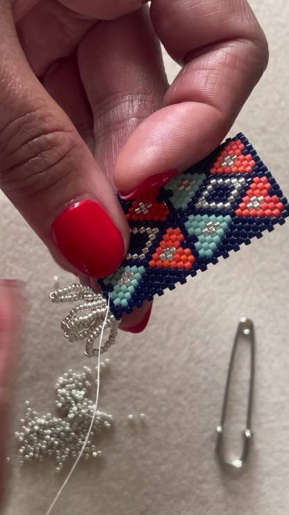 Peyote Stitch Brooch Tutorial + Pattern