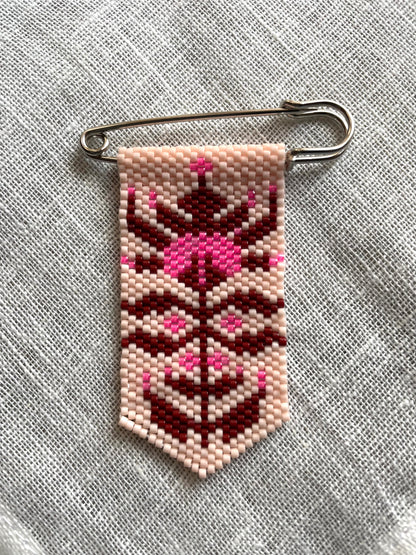 Thistle Lore Stitch Charm Pin Beading Pattern | PDF